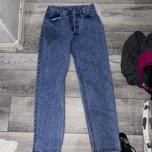 trendy mom jeans! 💗